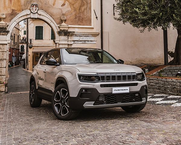 Jeep Avenger Otokoç Güvencesiyle Yollarınızda Jeep Avenger Otokoç Güvencesiyle Yollarınızda